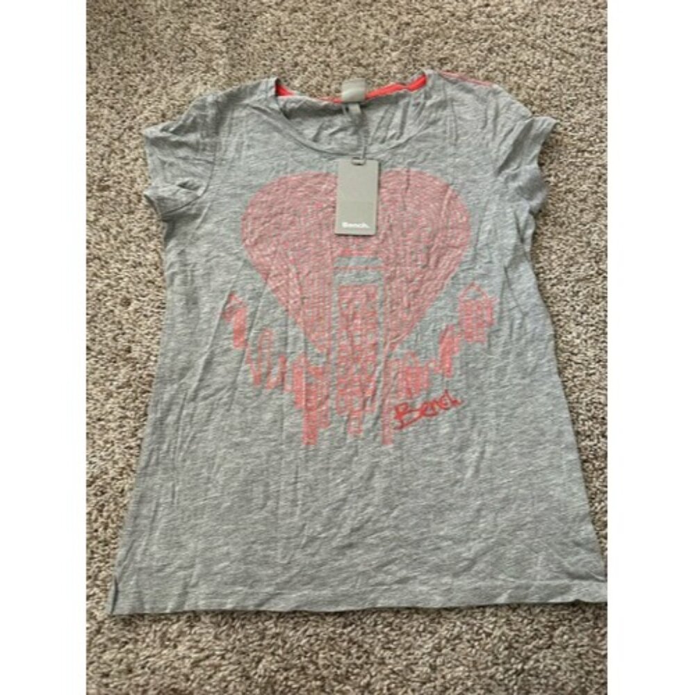 Bench Womens Grey Crew Neck Short Sleeve Graphic Tee Size Small Pull Over Casual
